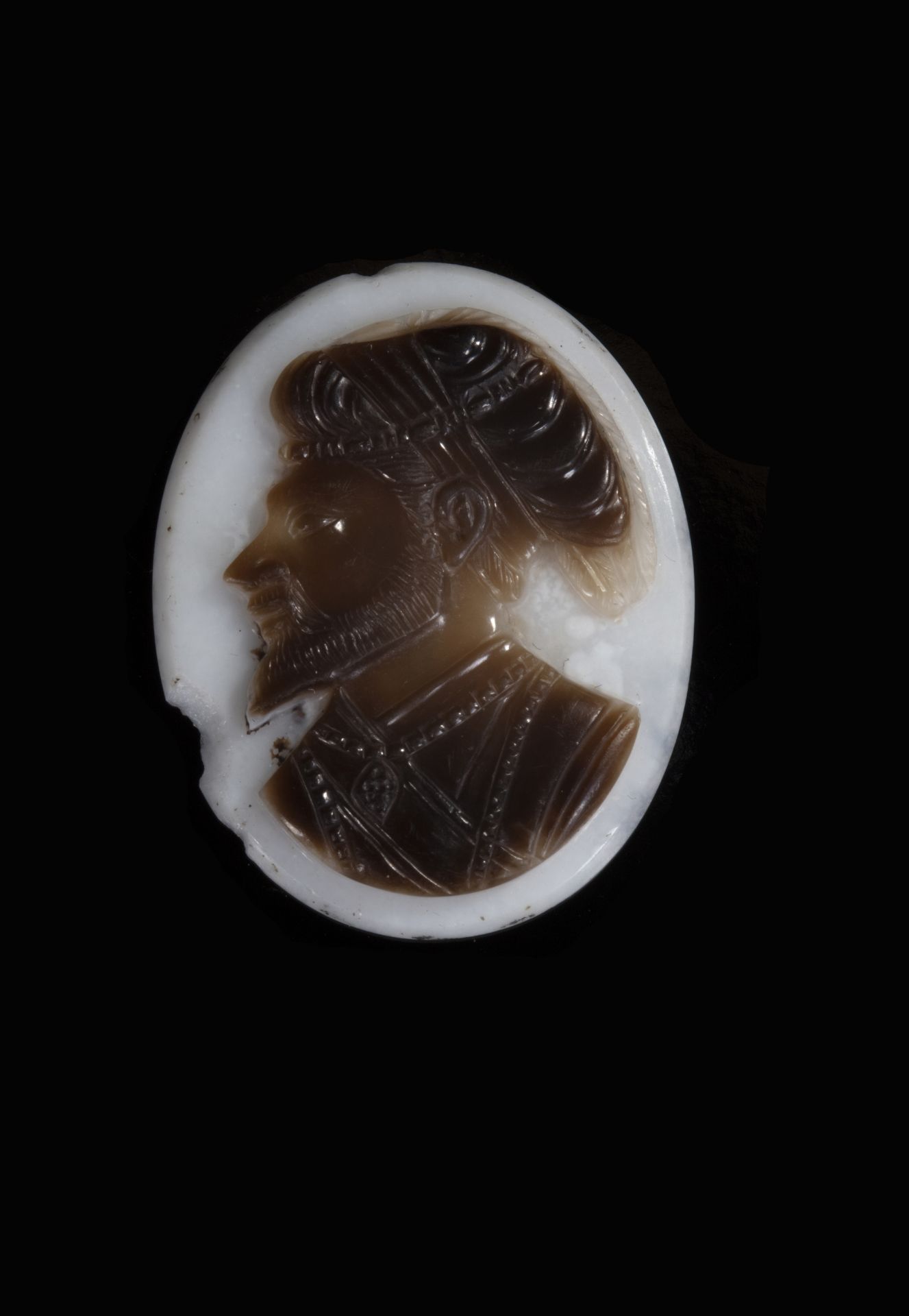 A RARE AND IMPORTANT SARDONYX PORTRAIT CAMEO OF THE MUGHAL EMPEROR SHAH JAHAN (REIGNED 1628-58)