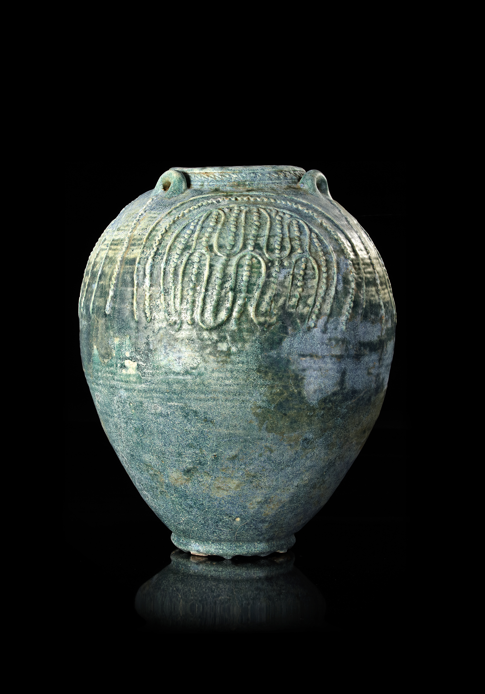 A LARGE UMAYYAD TURQUOISE-GREEN GLAZED JAR, MESOPOTAMIA, 7TH-8TH CENTURY - Image 3 of 6