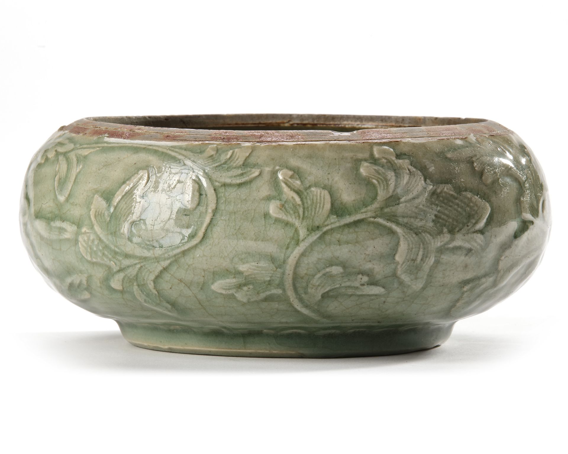 A CHINESE LONGQUAN CELADON BOWL, MING DYNASTY, 15TH CENTURY