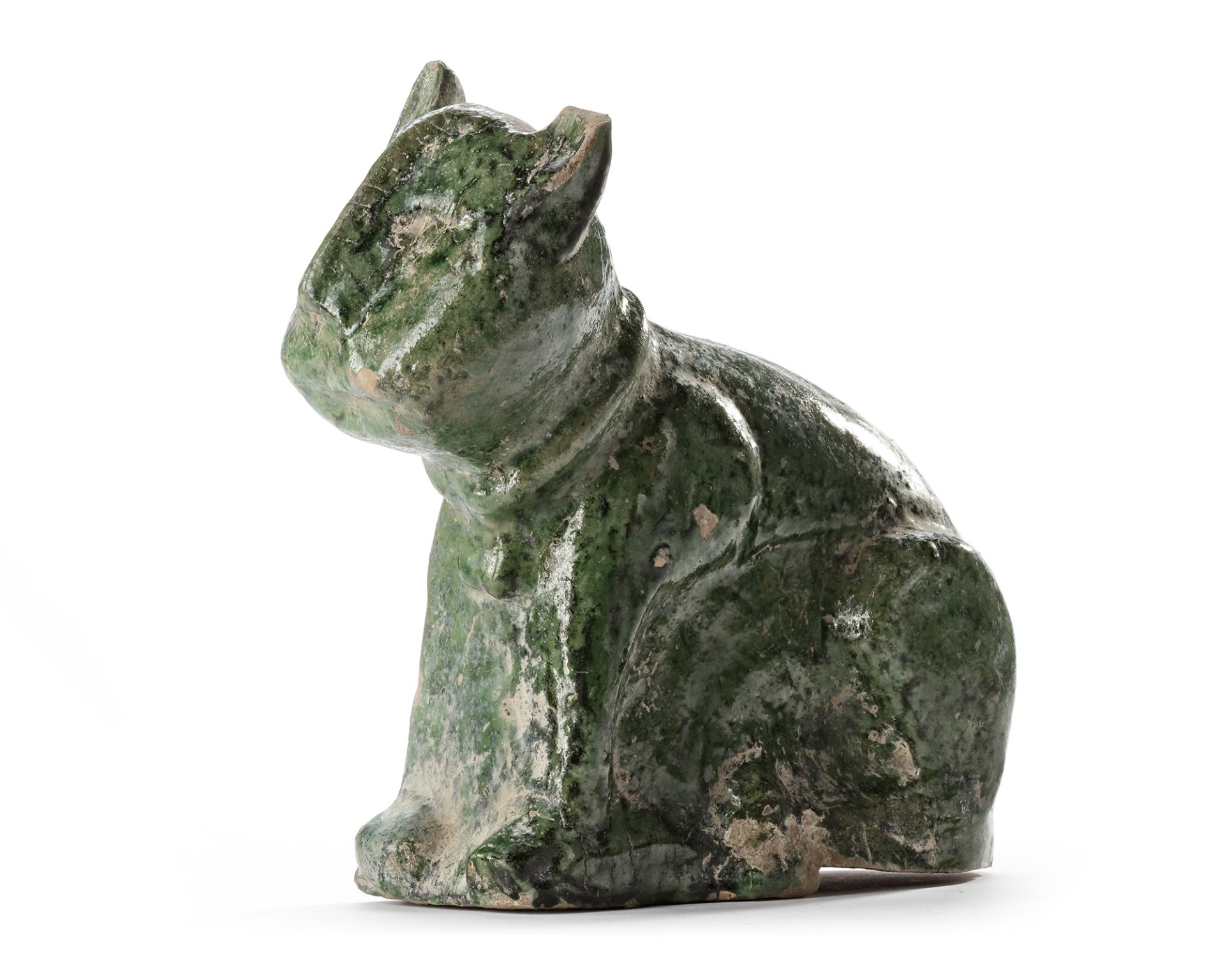 AN UMAYYAD POTTERY SCULPTURE OF A FELINE, 8TH CENTURY - Bild 2 aus 4