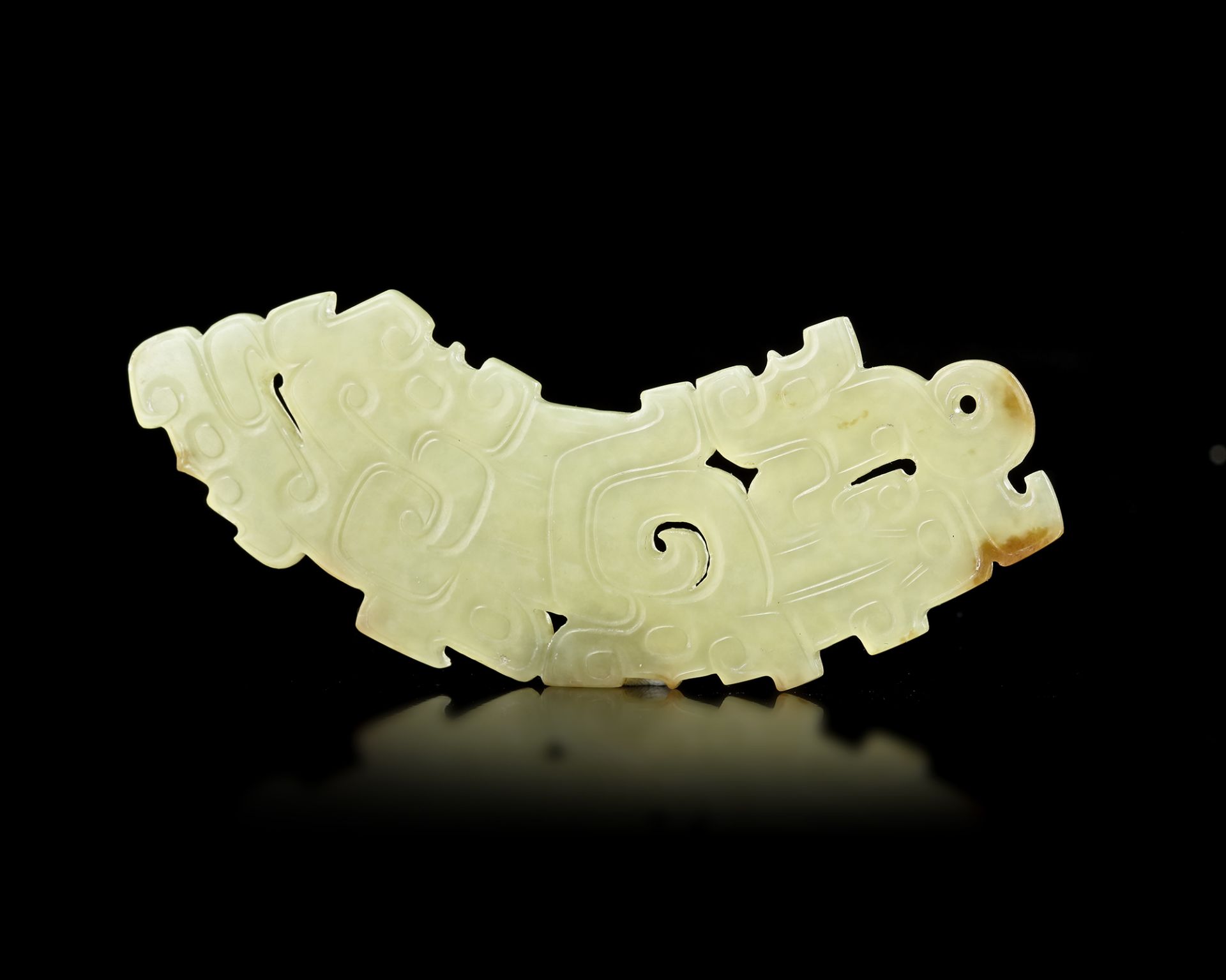 A CHINESE CARVED JADE PENDANT, QING DYNASTY (1644–1911) - Image 5 of 10