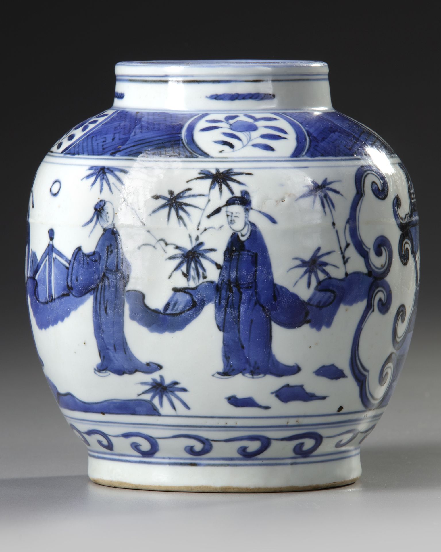 A CHINESE BLUE AND WHITE JAR, MING DYNASTY (1368-1644) OR LATER - Image 2 of 8