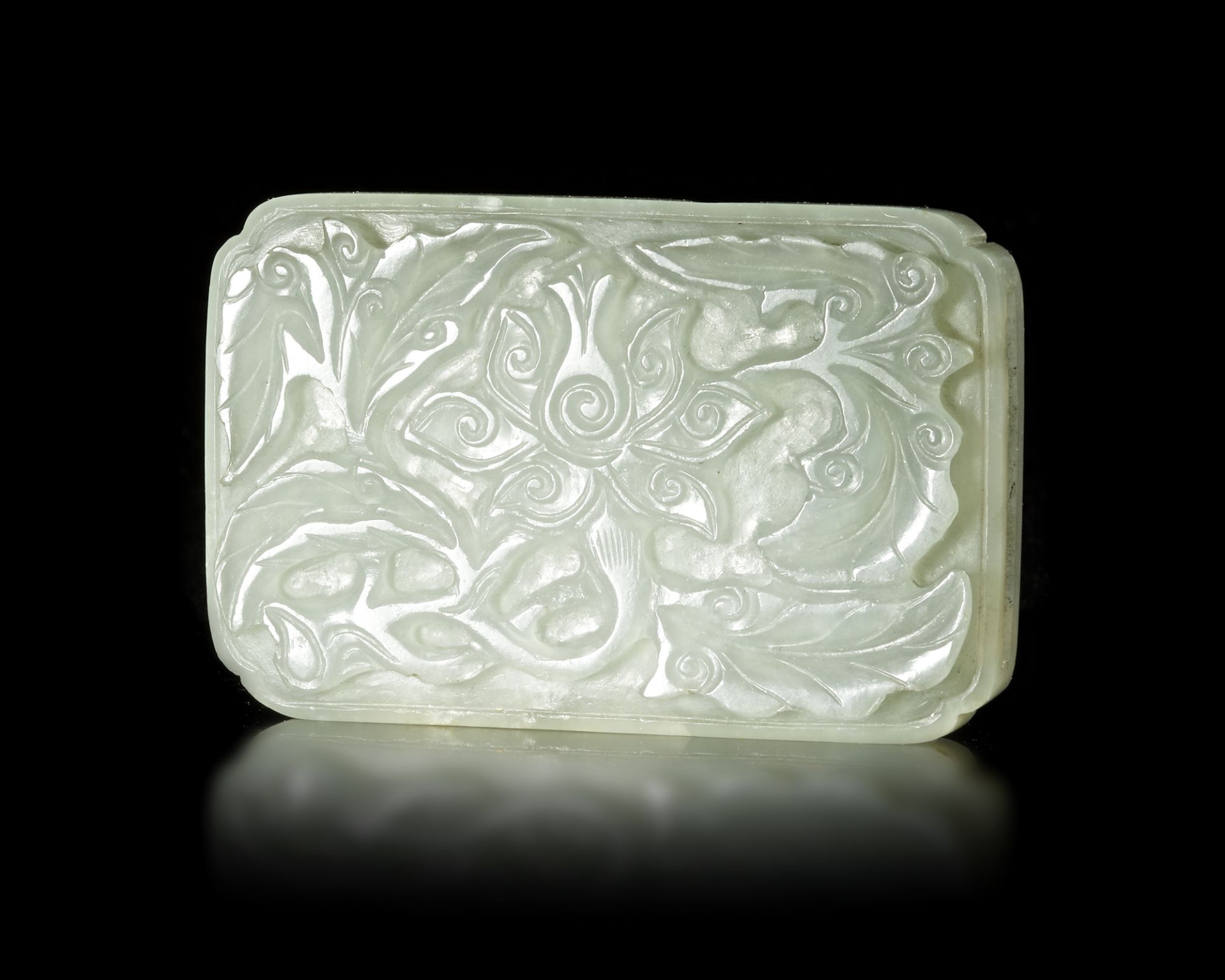 A CHINESE CARVED JADE BELT HOOK, QING DYNASTY (1644–1911) - Image 2 of 8