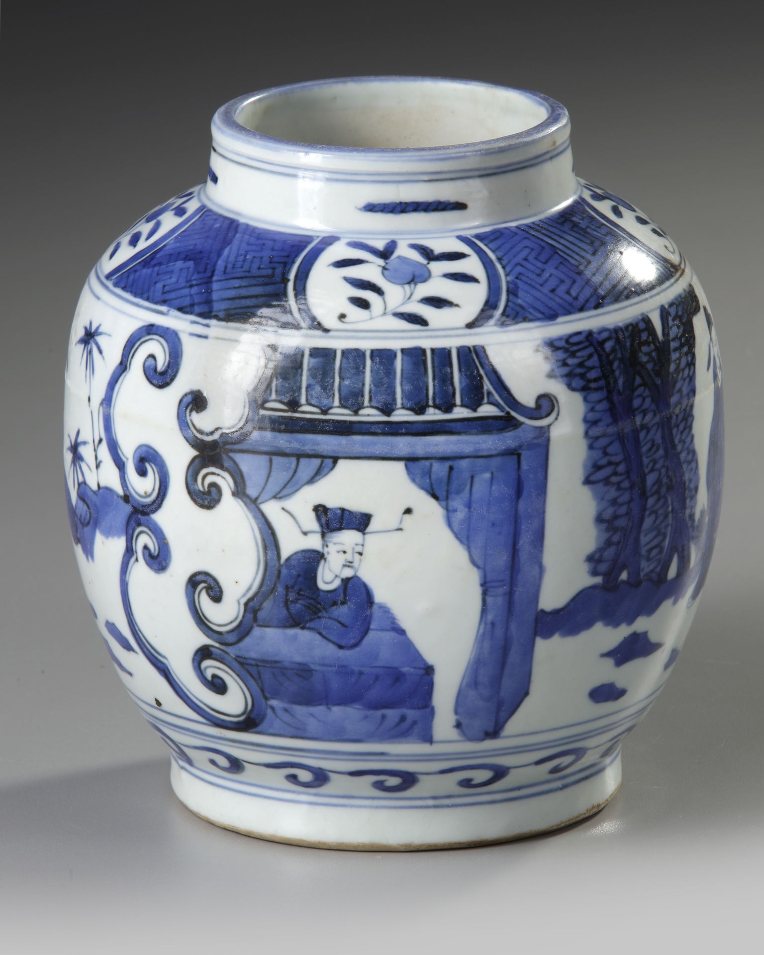 A CHINESE BLUE AND WHITE JAR, MING DYNASTY (1368-1644) OR LATER - Image 3 of 8