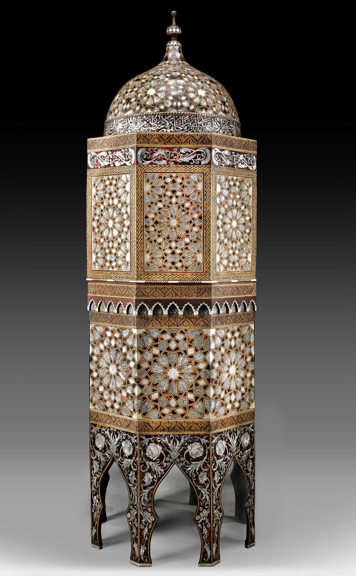 A TORTOISESHELL AND MOTHER-OF-PEARL OCTAGONAL CABINET, TURKEY OR SYRIA, EARLY 20TH CENTURY - Image 8 of 10
