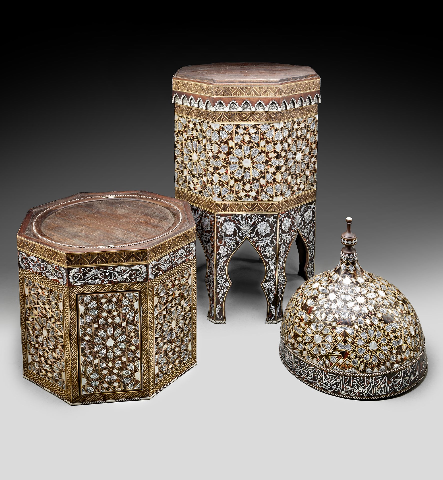 A TORTOISESHELL AND MOTHER-OF-PEARL OCTAGONAL CABINET, TURKEY OR SYRIA, EARLY 20TH CENTURY - Image 9 of 10