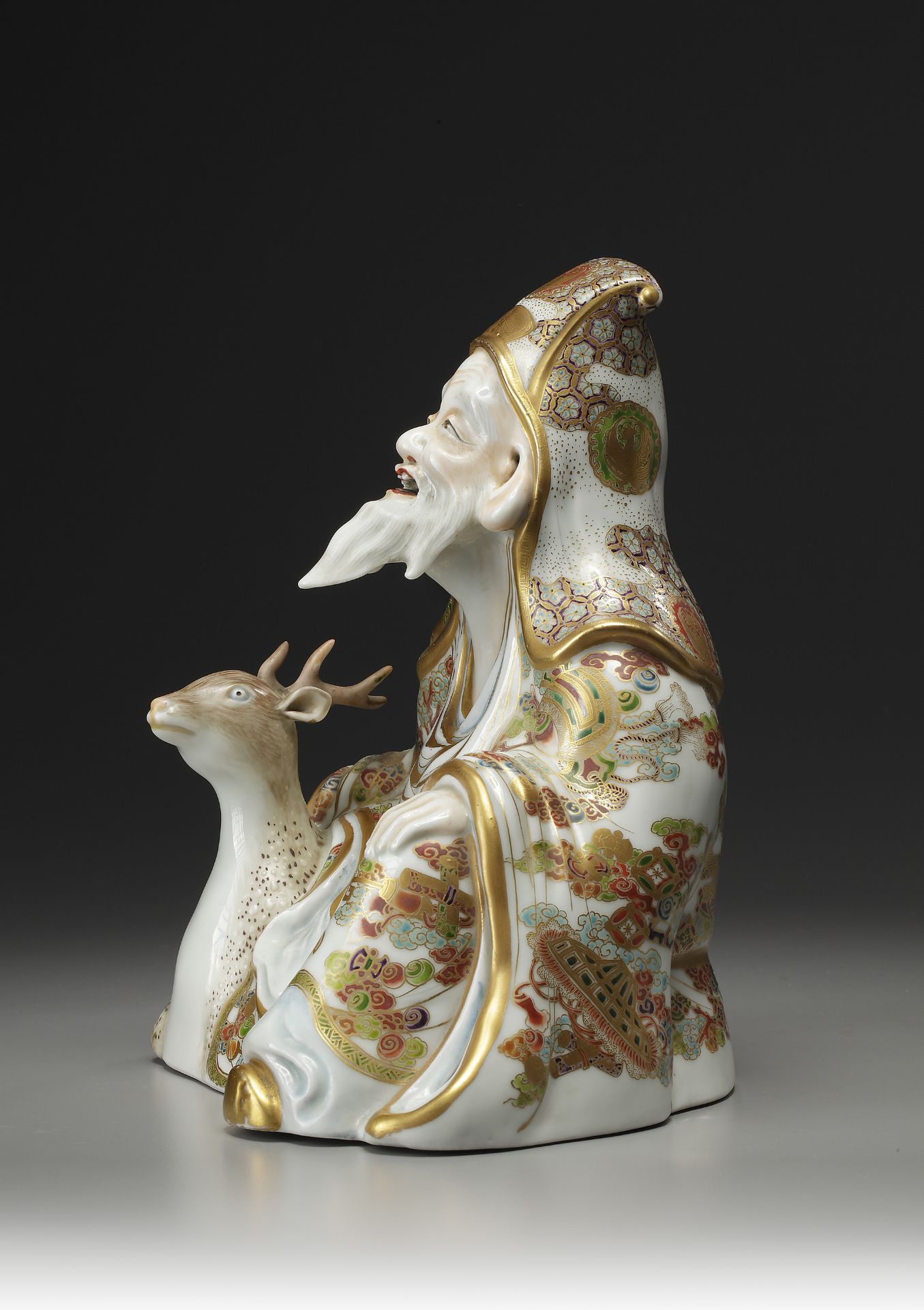 A JAPANESE SATSUMA FIGURE OF SEATED JUROJIN AND A DEER, MEIJI PERIOD (1868-1926) - Image 3 of 10