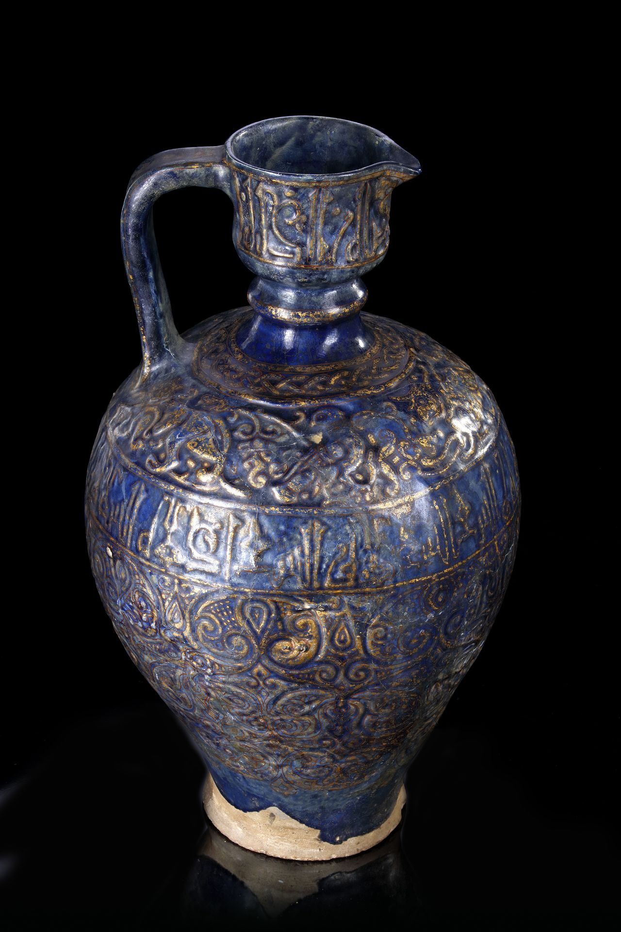 A MONUMENTAL LAJVARDINA POTTERY JUG, ILKHANID PERSIA, 13TH CENTURY - Image 4 of 5