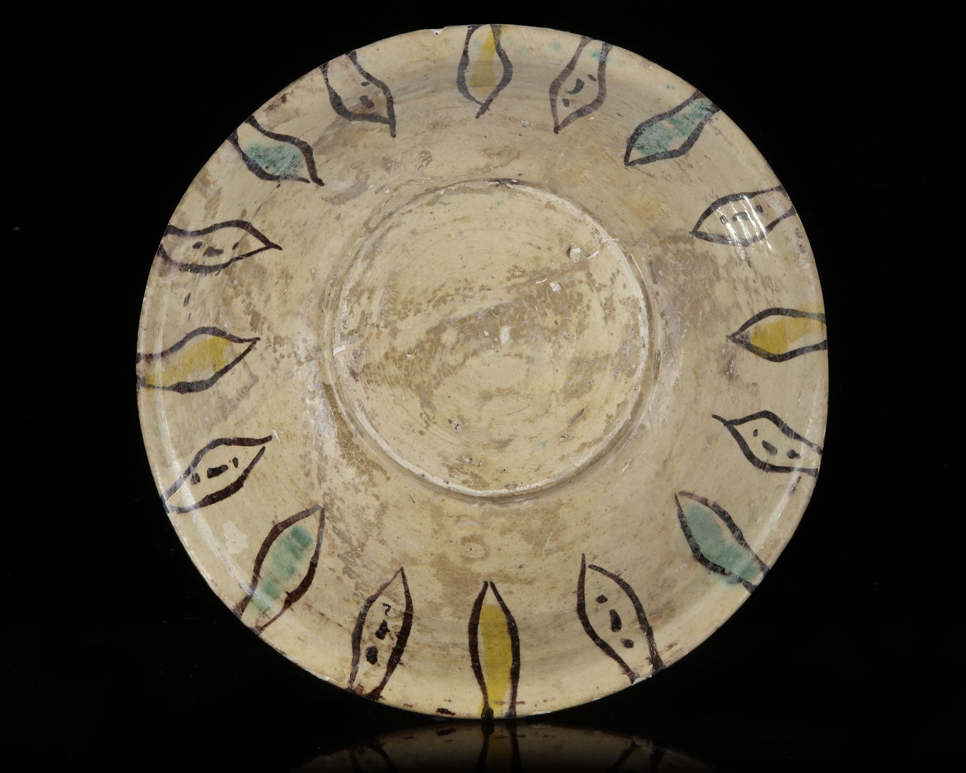 A NISHAPUR POLYCHROME DECORATED BOWL, PERSIA, 10TH CENTURY - Image 4 of 4