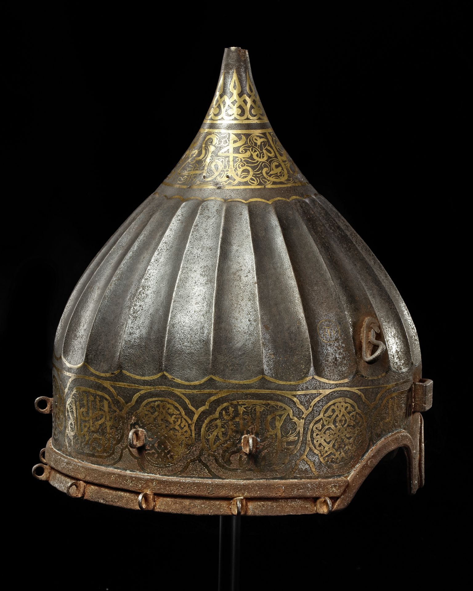 AN INSCRIBED STEEL TURBAN HELMET, ANATOLIA 15TH CENTURY - Bild 5 aus 7