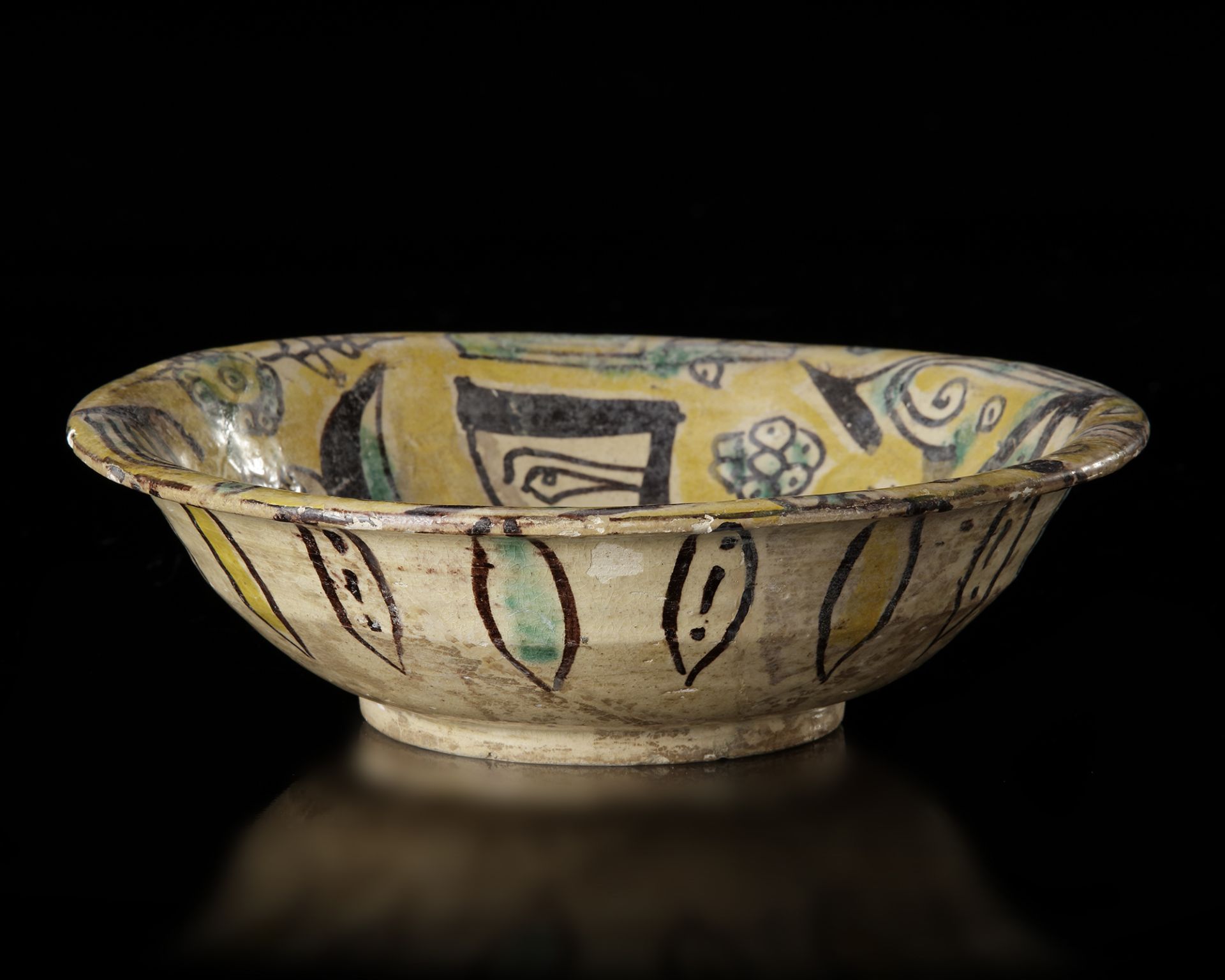 A NISHAPUR POLYCHROME DECORATED BOWL, PERSIA, 10TH CENTURY - Image 3 of 4