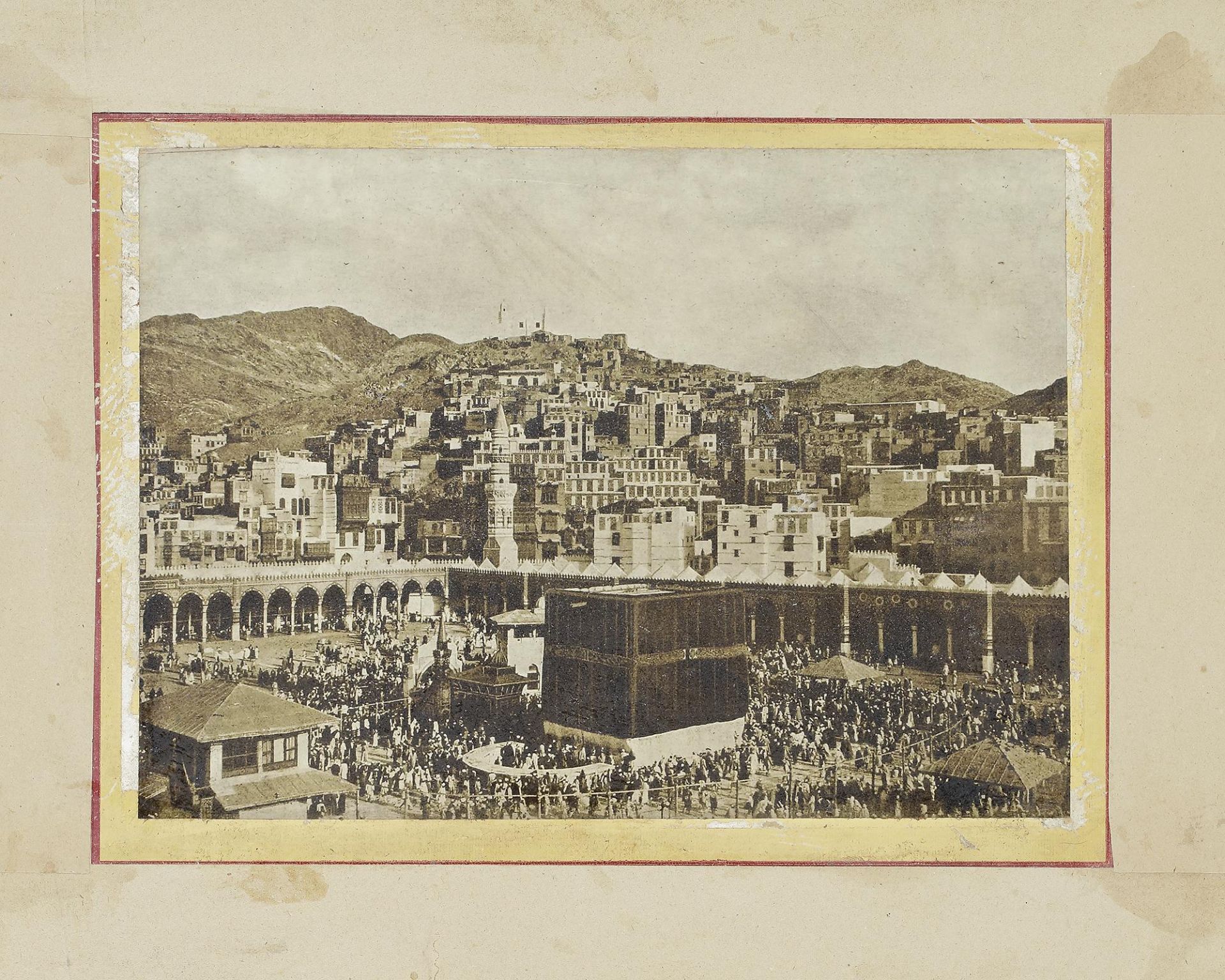 TWO EARLY PHOTOGRAPHS OF MECCA, 1880-1890 - Bild 2 aus 2