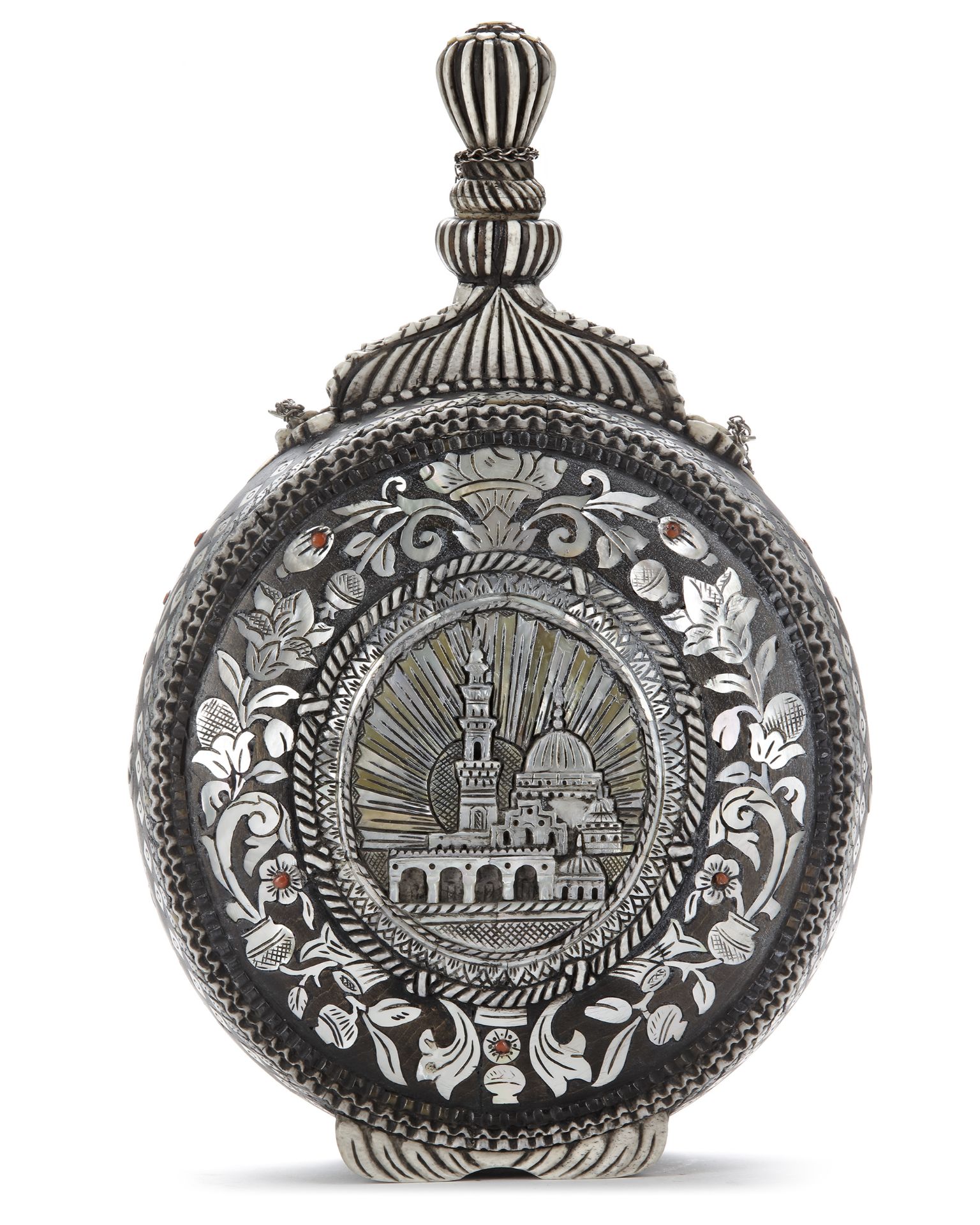 AN OTTOMAN MOTHER-OF-PEARL WOODEN MOON FLASK, EARLY 20TH CENTURY - Image 3 of 4