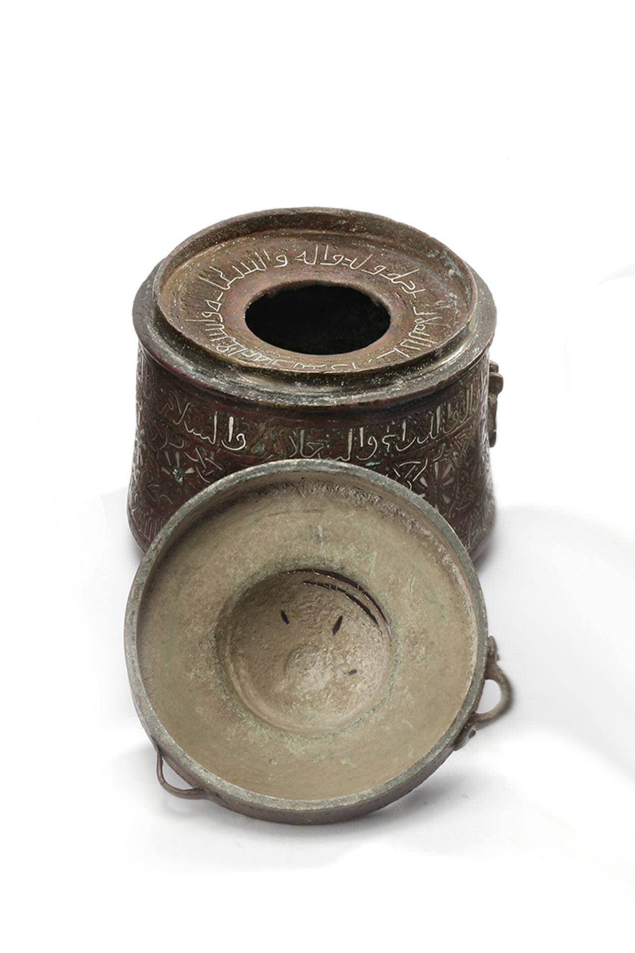 A KHURASAN SILVER- INLAID BRONZE INKWELL, 12TH-13TH CENTURY - Image 4 of 4