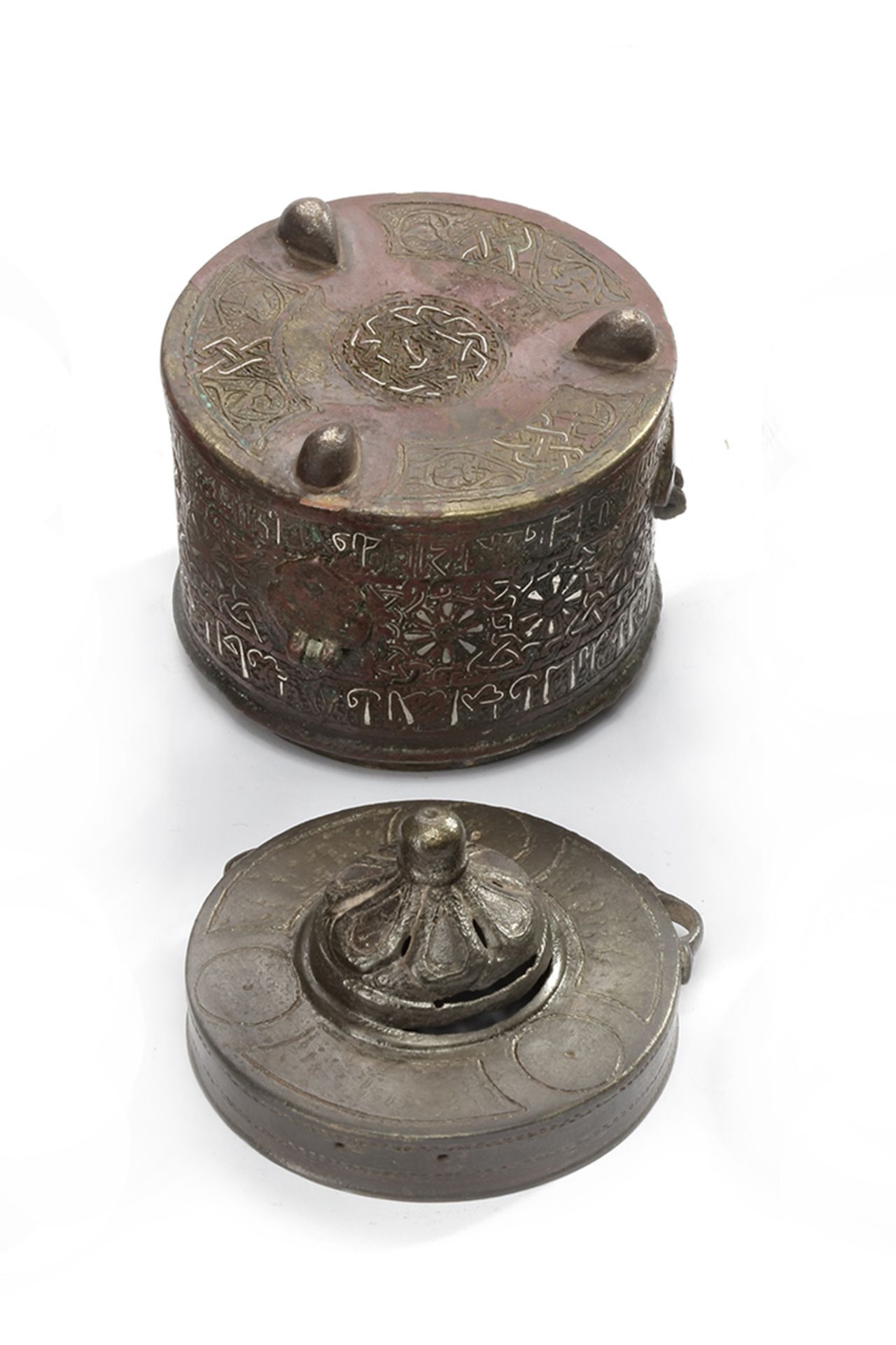 A KHURASAN SILVER- INLAID BRONZE INKWELL, 12TH-13TH CENTURY - Image 3 of 4