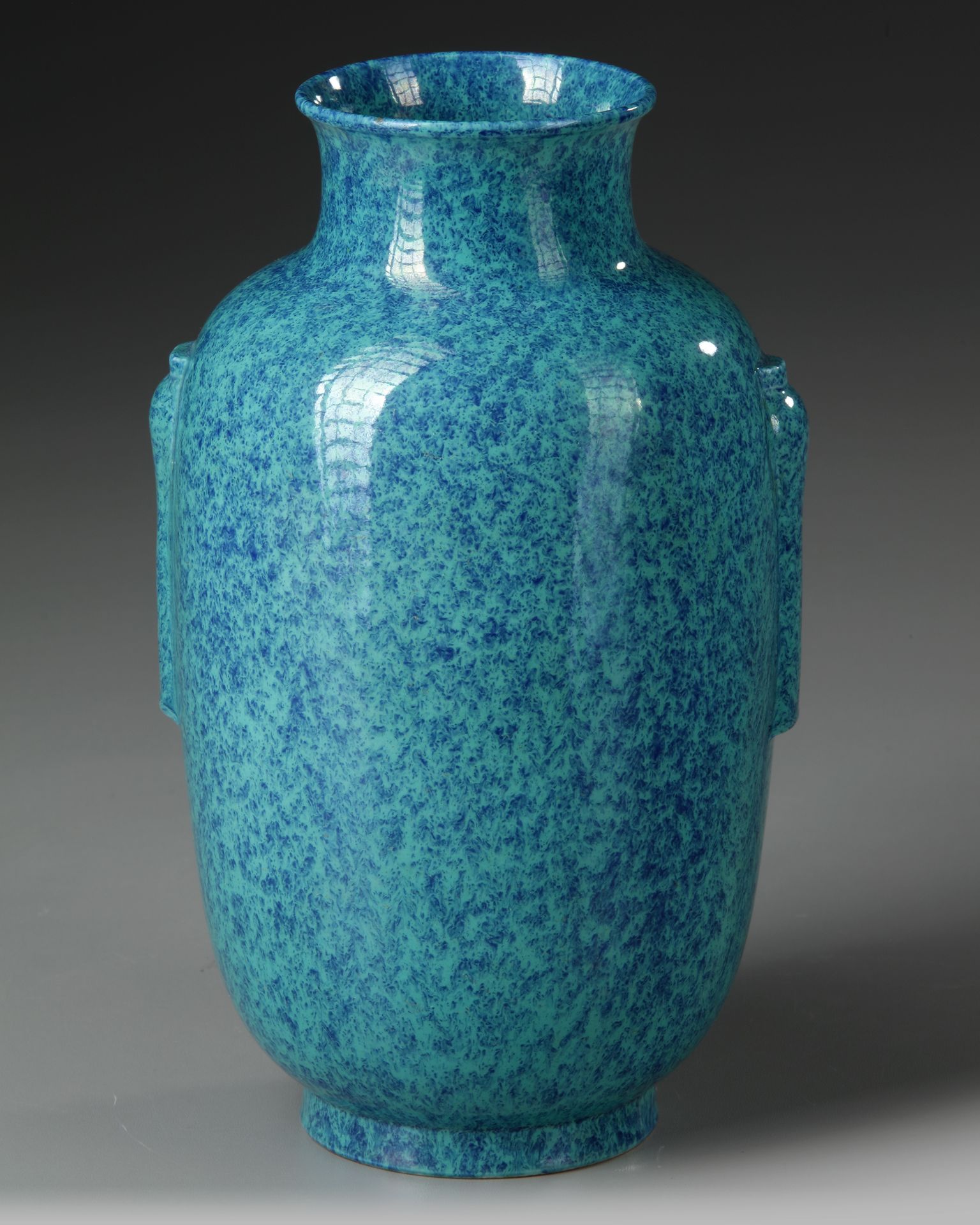 A CHINESE ROBIN'S EGG-BLUE-GLAZED LANTERN VASE, QING DYNASTY (1644–1911) - Image 3 of 5