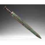 A CHINESE BRONZE SWORD, WESTERN HAN DYNASTY (206 BC-24 AD)