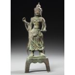 A CHINESE BRONZE FIGURE OF GUANYIN, 17TH CENTURY