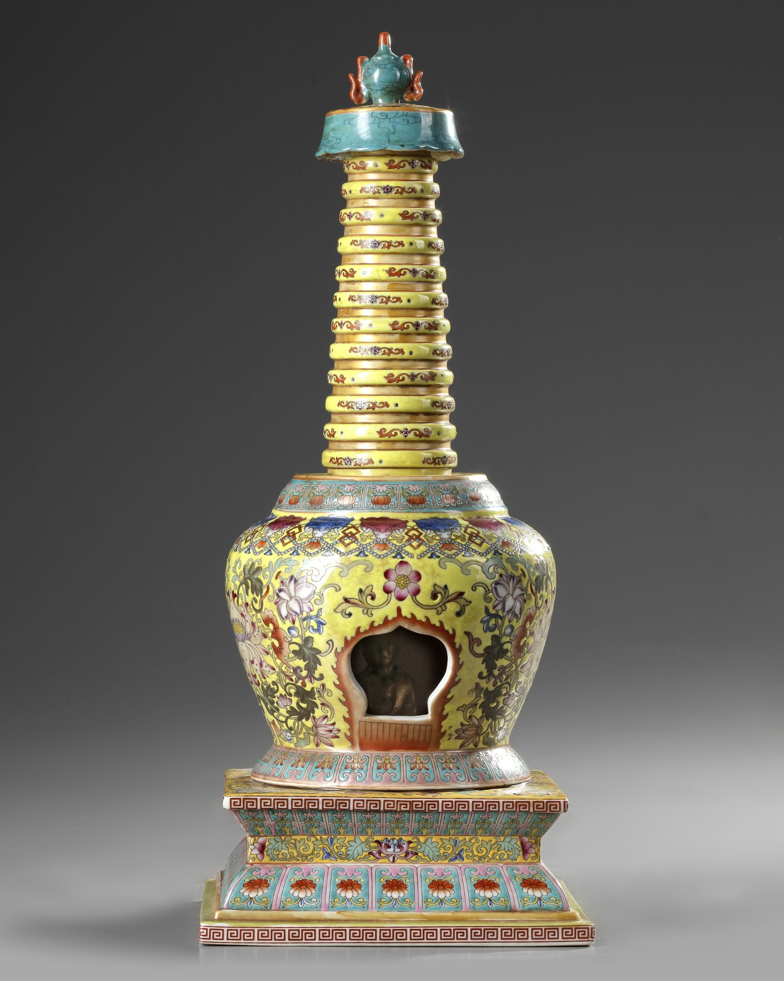 A CHINESE FAMILLE ROSE STUPA, 19TH-20TH CENTURY