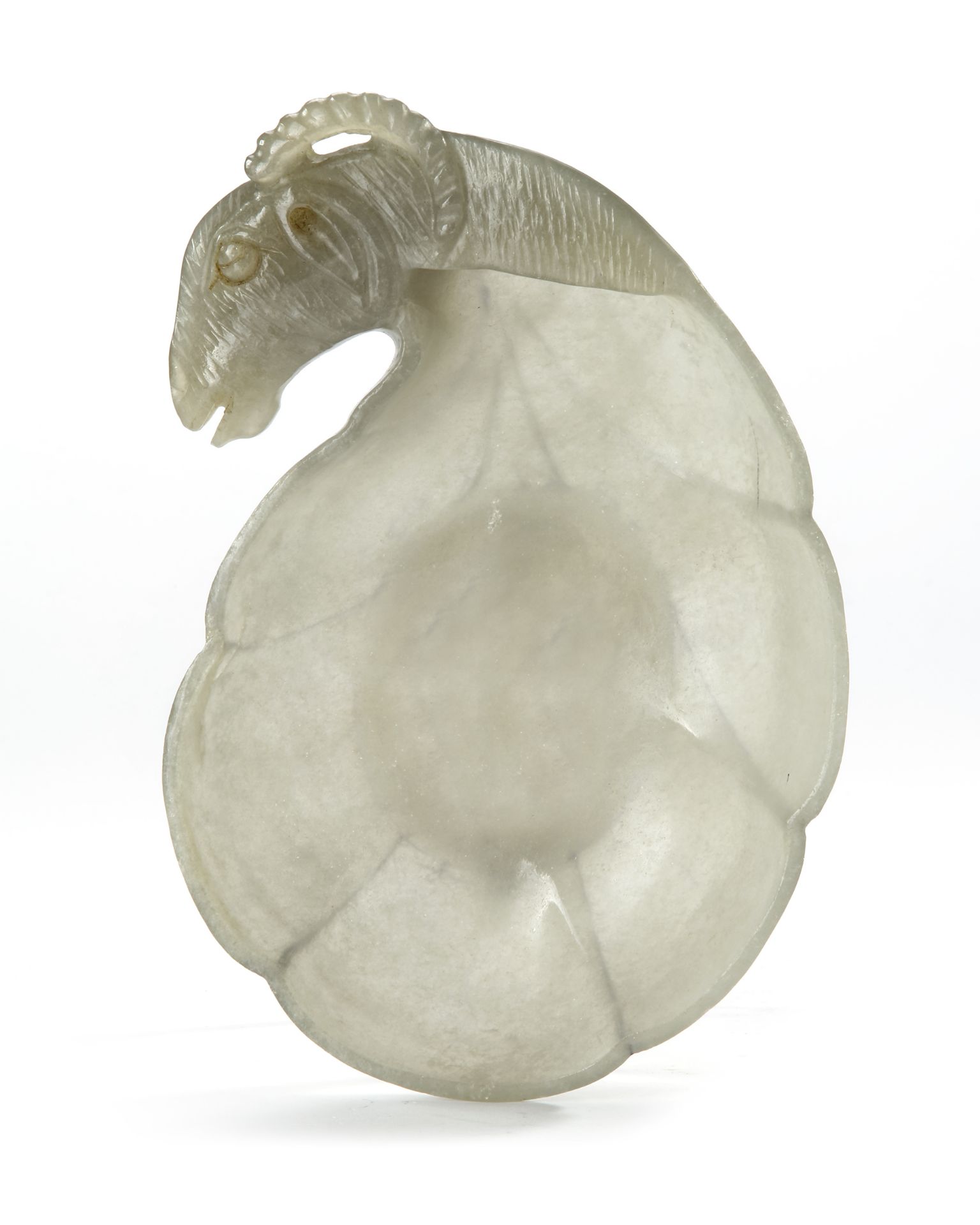 A CHINESE RAM HEAD JADE BRUSH WASHER, QING DYNASTY (1644-1911) - Image 4 of 5