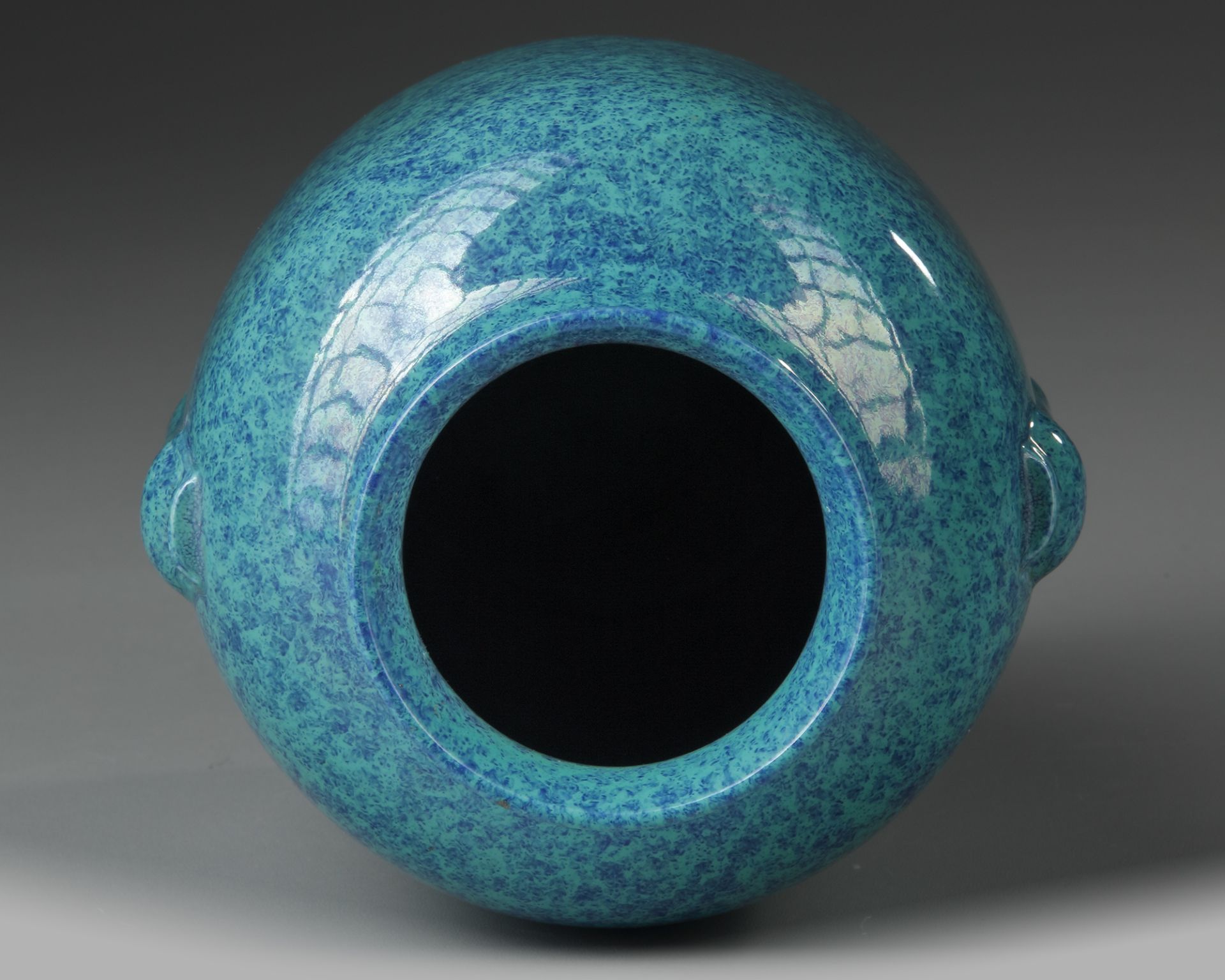 A CHINESE ROBIN'S EGG-BLUE-GLAZED LANTERN VASE, QING DYNASTY (1644–1911) - Image 4 of 5