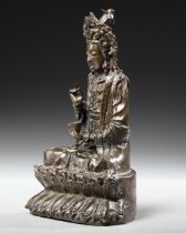 A CHINESE BRONZE FIGURE OF GUANYIN, CIRCA 1500