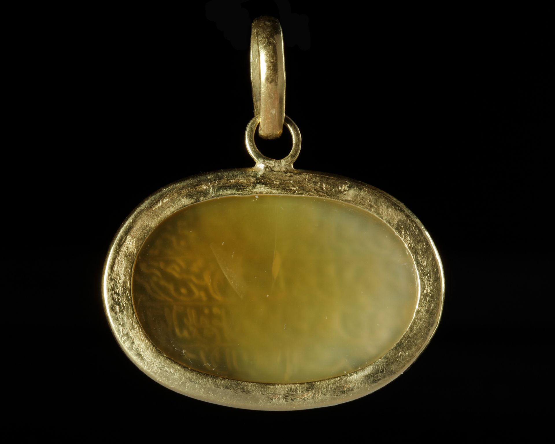 AN OVAL AGATE PENDANT - Bild 3 aus 3