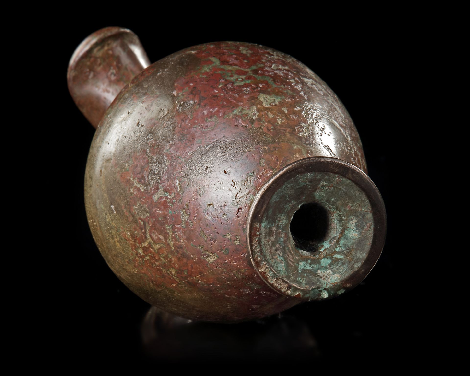 A ROMAN BEAKED JUG WITH FIGURAL HANDLE, CIRCA 1ST CENTURY AD - Image 4 of 4