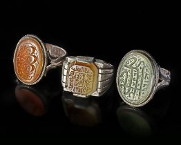 THREE SEALS SILVER RINGS