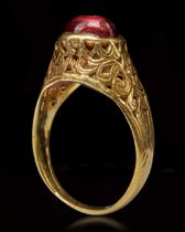 AN SPINEL SEAL GOLD RING