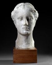 A MARBLE FEMALE HEAD, 17TH-18TH CENTURY