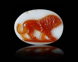 A ROMAN CAMEO OF A WALKING LION, 1ST-2ND CENTURY AD