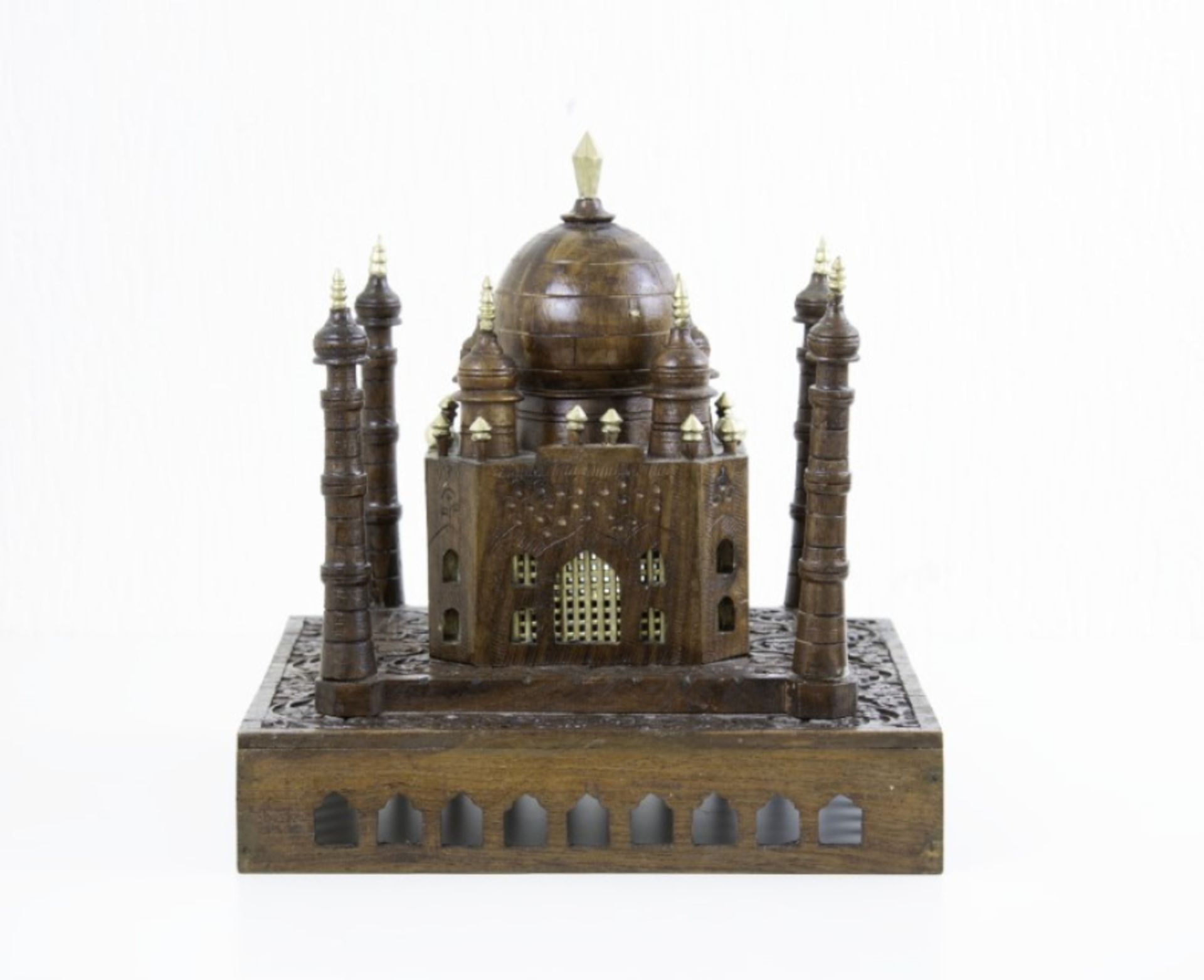 Taj Mahal mosque - Image 4 of 5