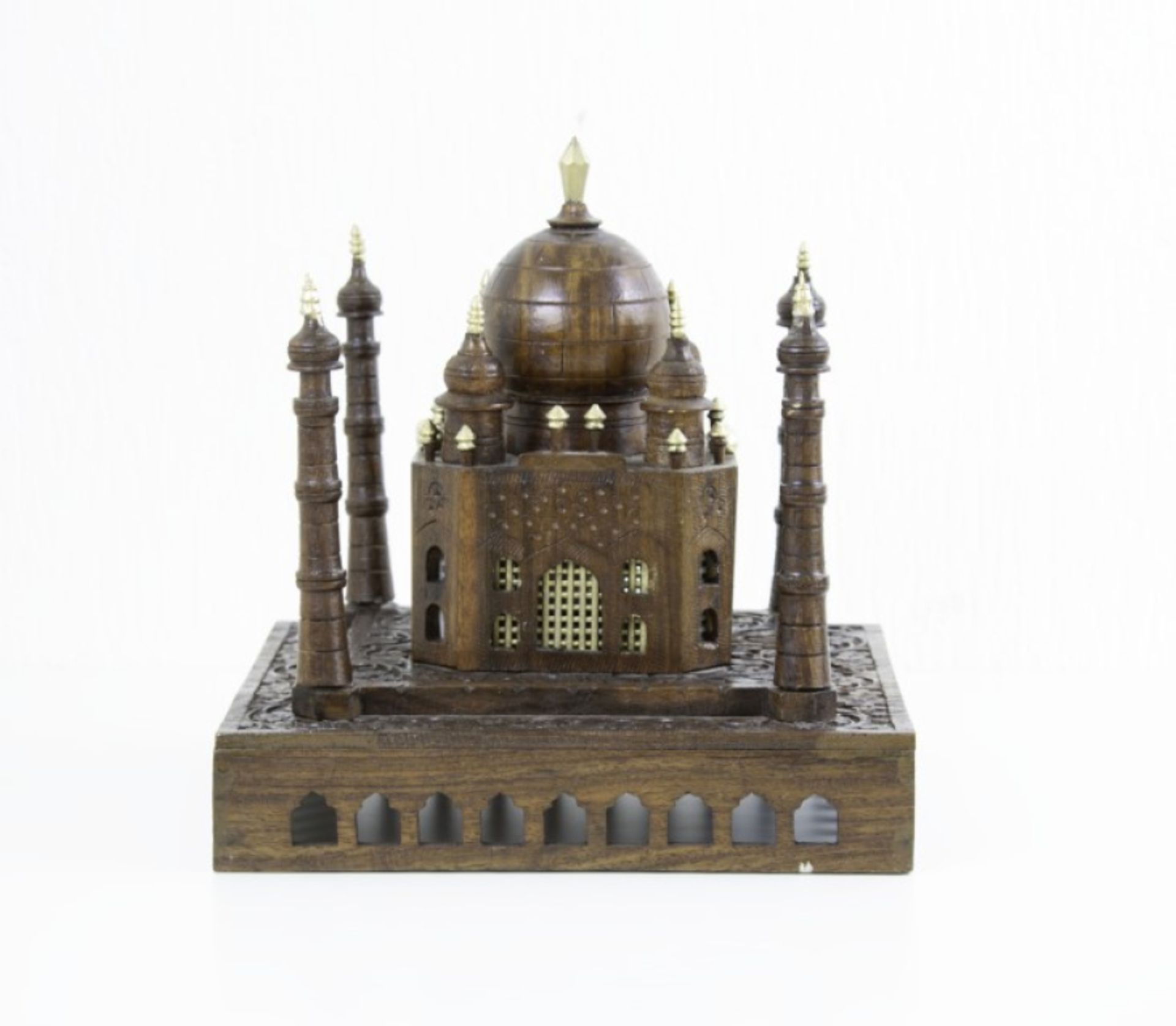 Taj Mahal mosque - Image 2 of 5