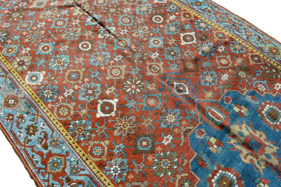 Bakhshayesh (Bakshish) antique carpet  1895-1905  - Image 2 of 3