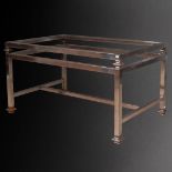 TABLE basse rectangulaire.Structure et piétement réuni par une entretoise en acier chromé H. 50,5