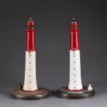 Paire de LAMPES en forme de phares Tôle laquée Vers 1950 H. 25 cm