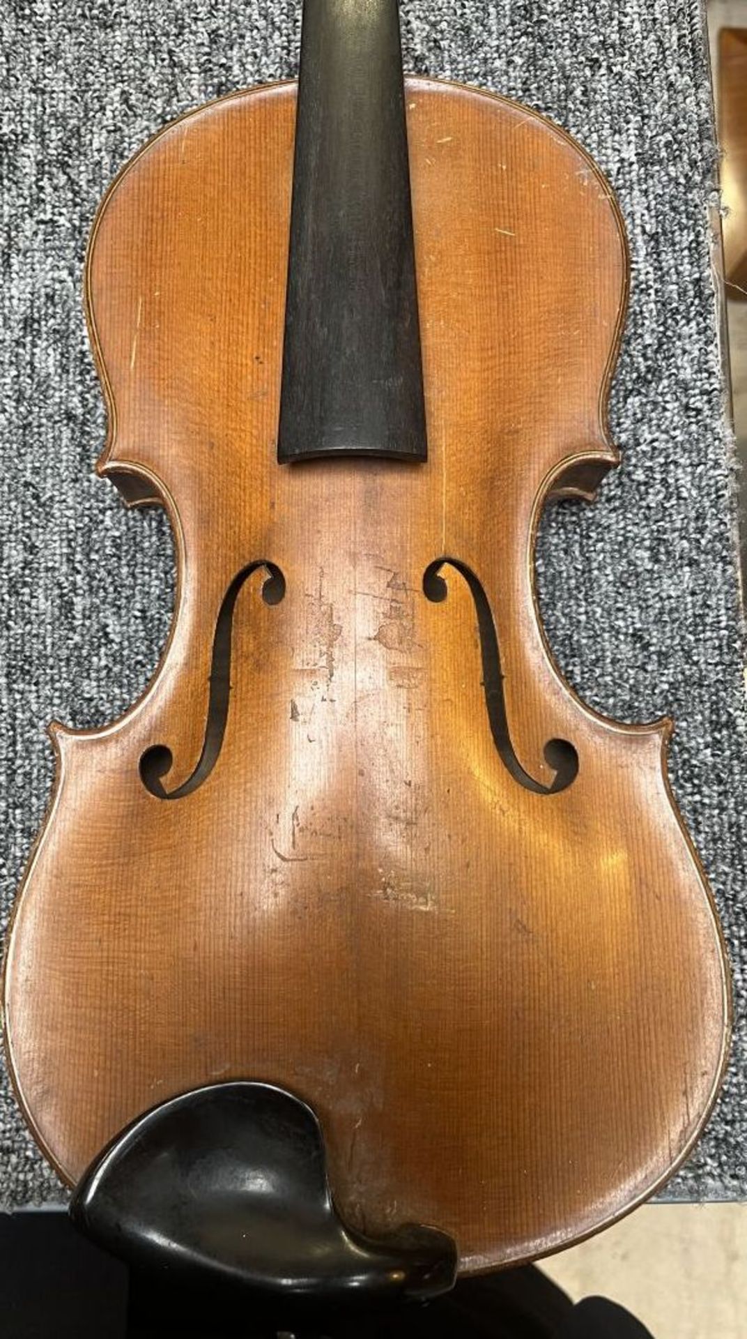 VIOLON fait à Mirecourt au XXème siècle Assez bon état Longueur: 363 mm