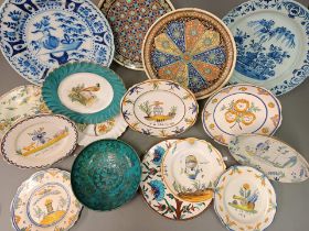 Fort lot de faêince et porcelaine diversses telles assiettes à décor révolutionnaire dans le style