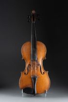 VIOLON allemand fait au début du XXe siècle portant une étiquette apocryphe Rugger L. 358 mm Eclat à