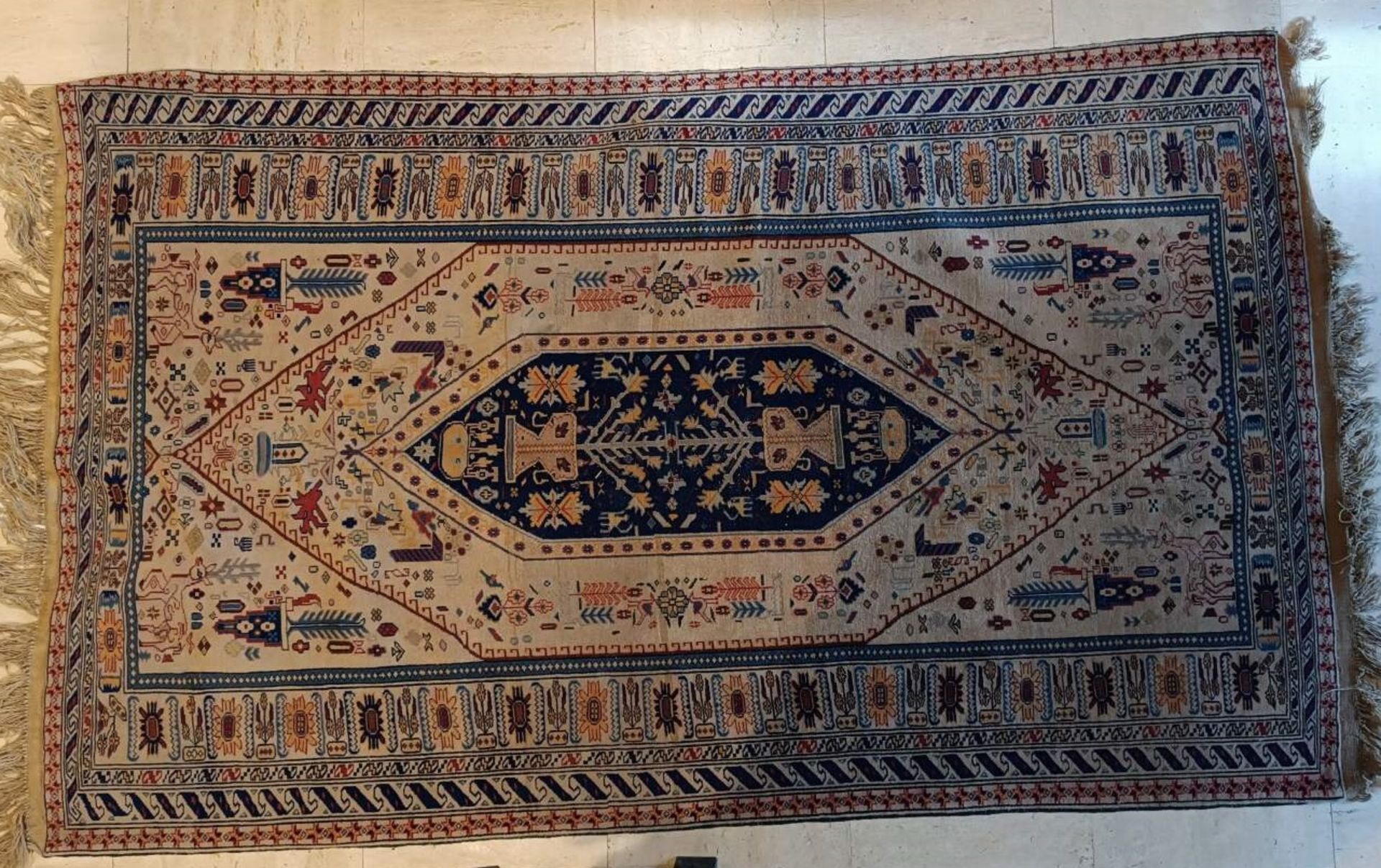 TAPIS probablement kurde (chaine, trame et velours en laine), Nord-ouest de la Perse, vers 1960-1980