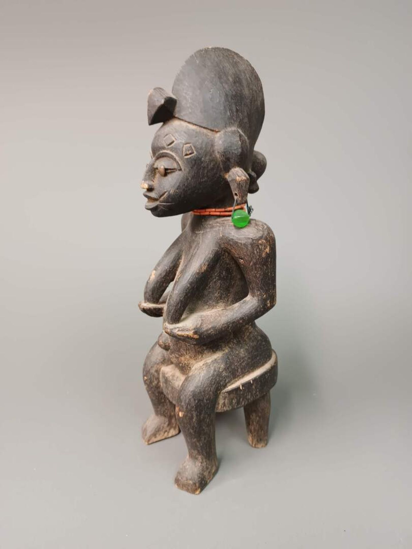 Deux figures de style Senoufo Bois sculpté et patiné Côte d'Ivoire H. 40 et 91 cm - Image 5 of 7