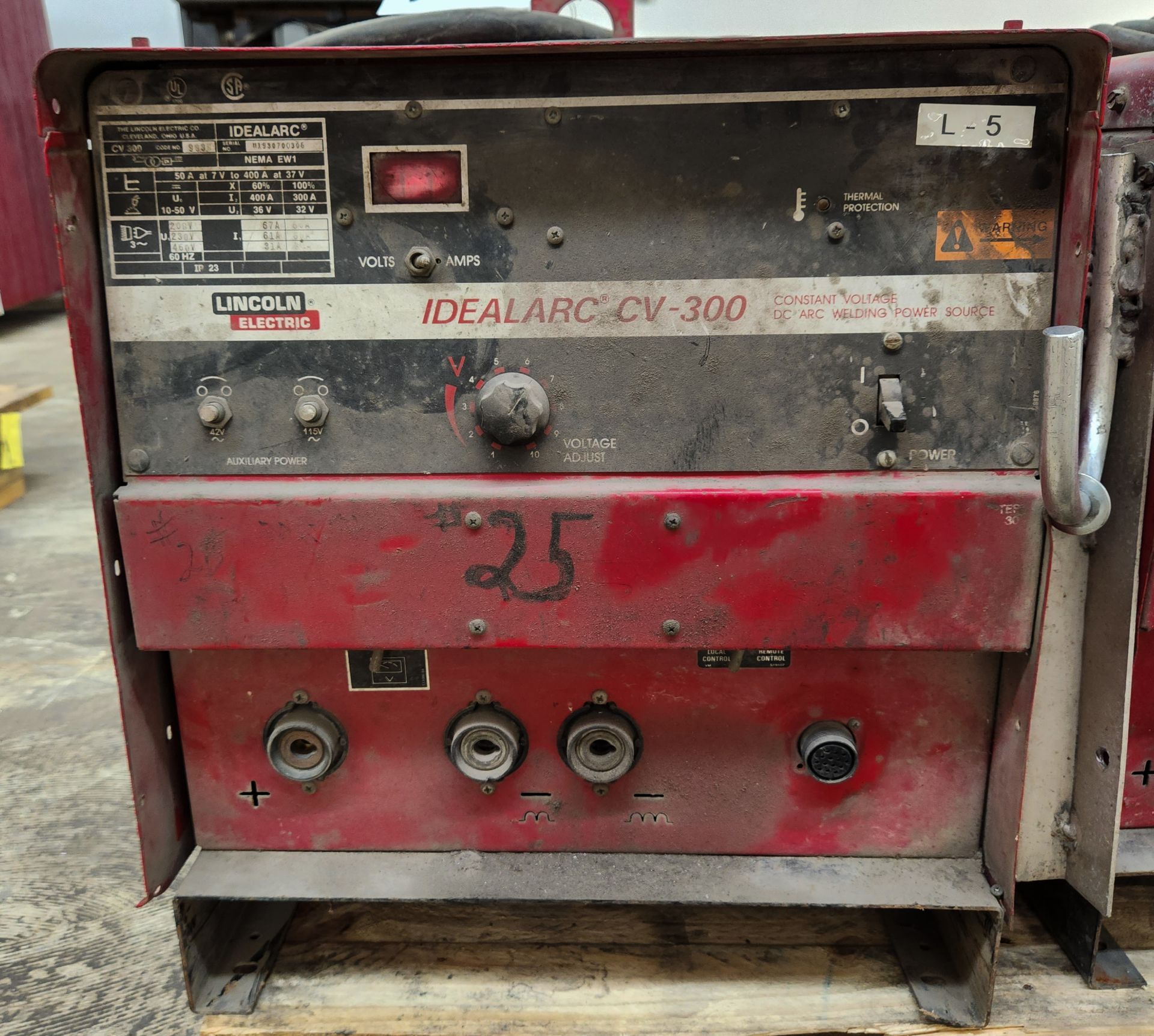 Lincoln Electric Idealarc Welder - Image 2 of 3