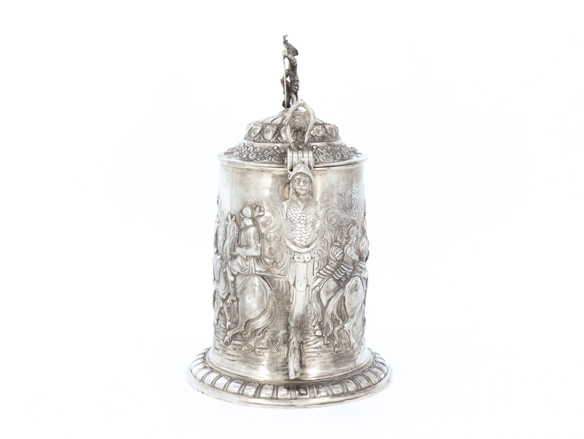 Large silver tankard 800 silver historicising battle scene, probably Hanau circa 1900 - Image 5 of 10