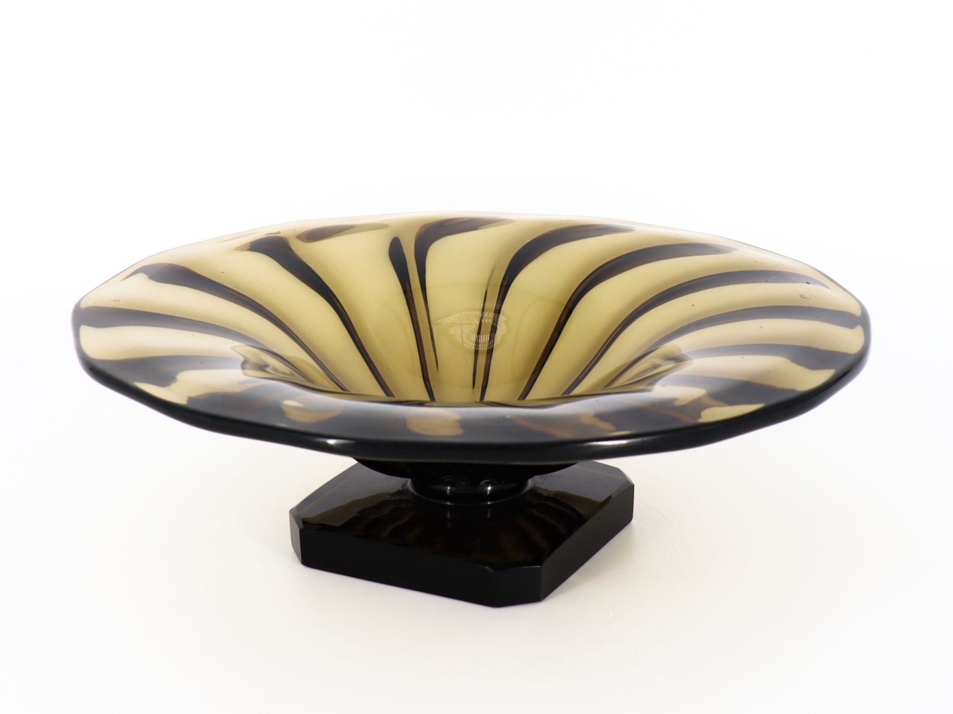 Daum, Nancy France Smoke-coloured glass, Art Deco bowl c. 1930