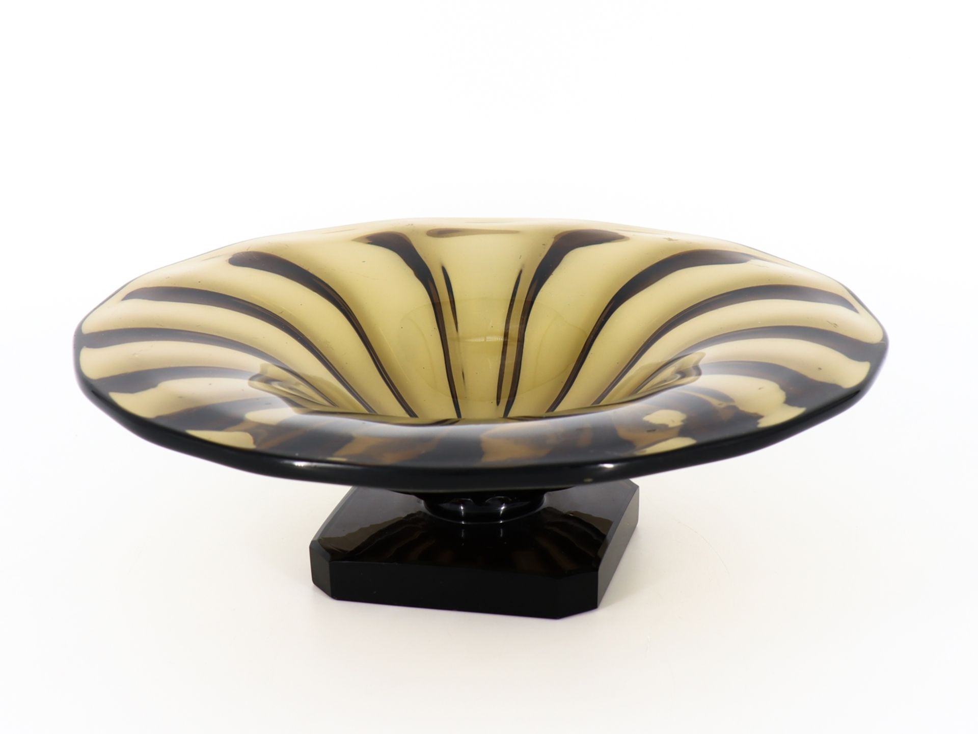 Daum, Nancy France Smoke-coloured glass, Art Deco bowl c. 1930 - Image 2 of 7