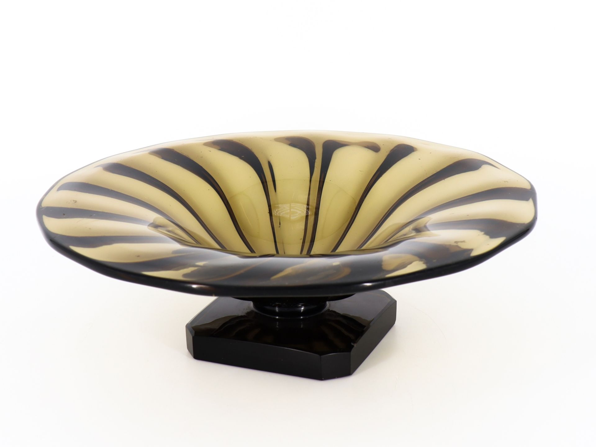Daum, Nancy France Smoke-coloured glass, Art Deco bowl c. 1930 - Image 3 of 7