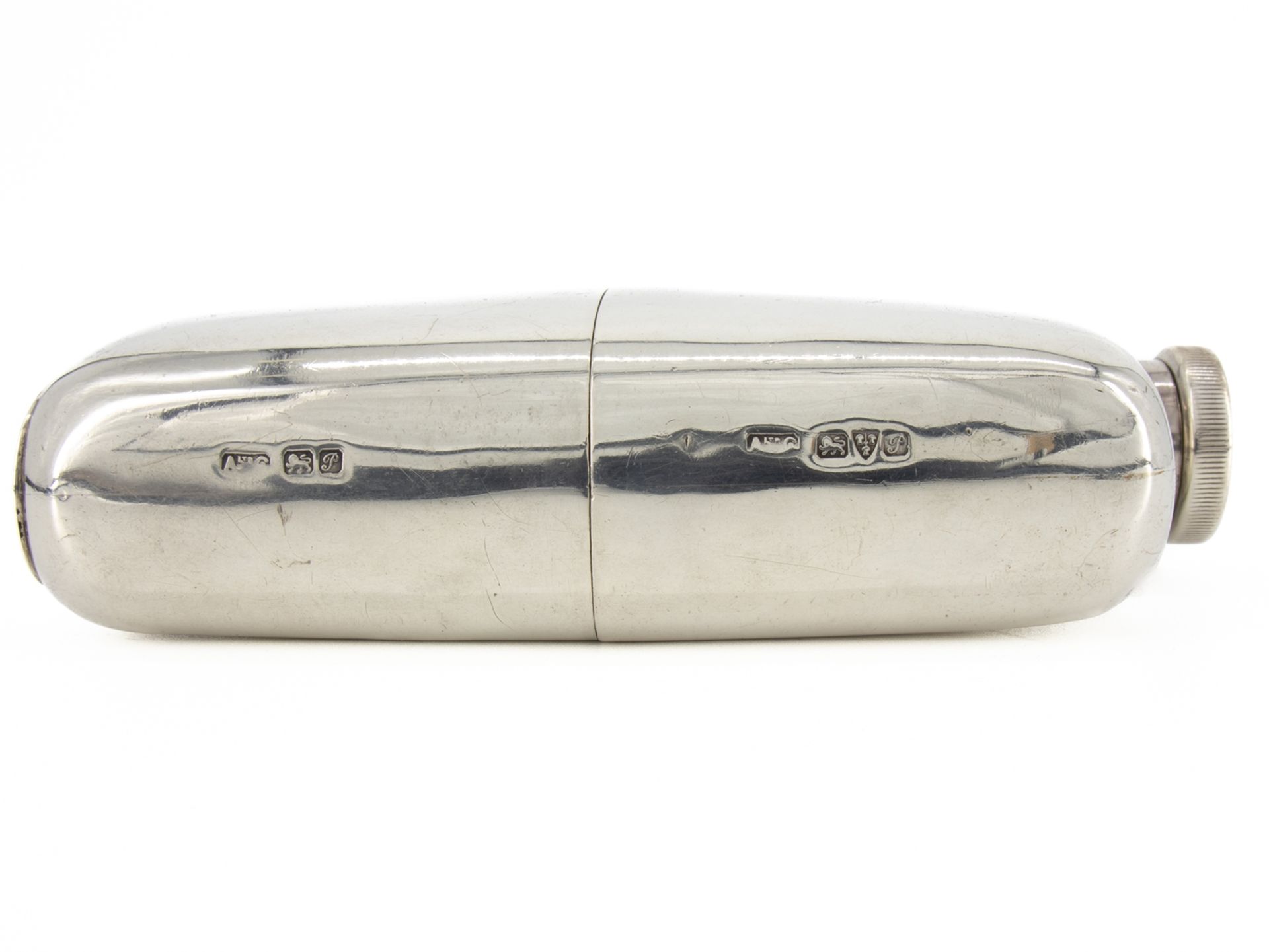 Large sterling silver hip flask, England, Chester, 1915  - Image 5 of 10