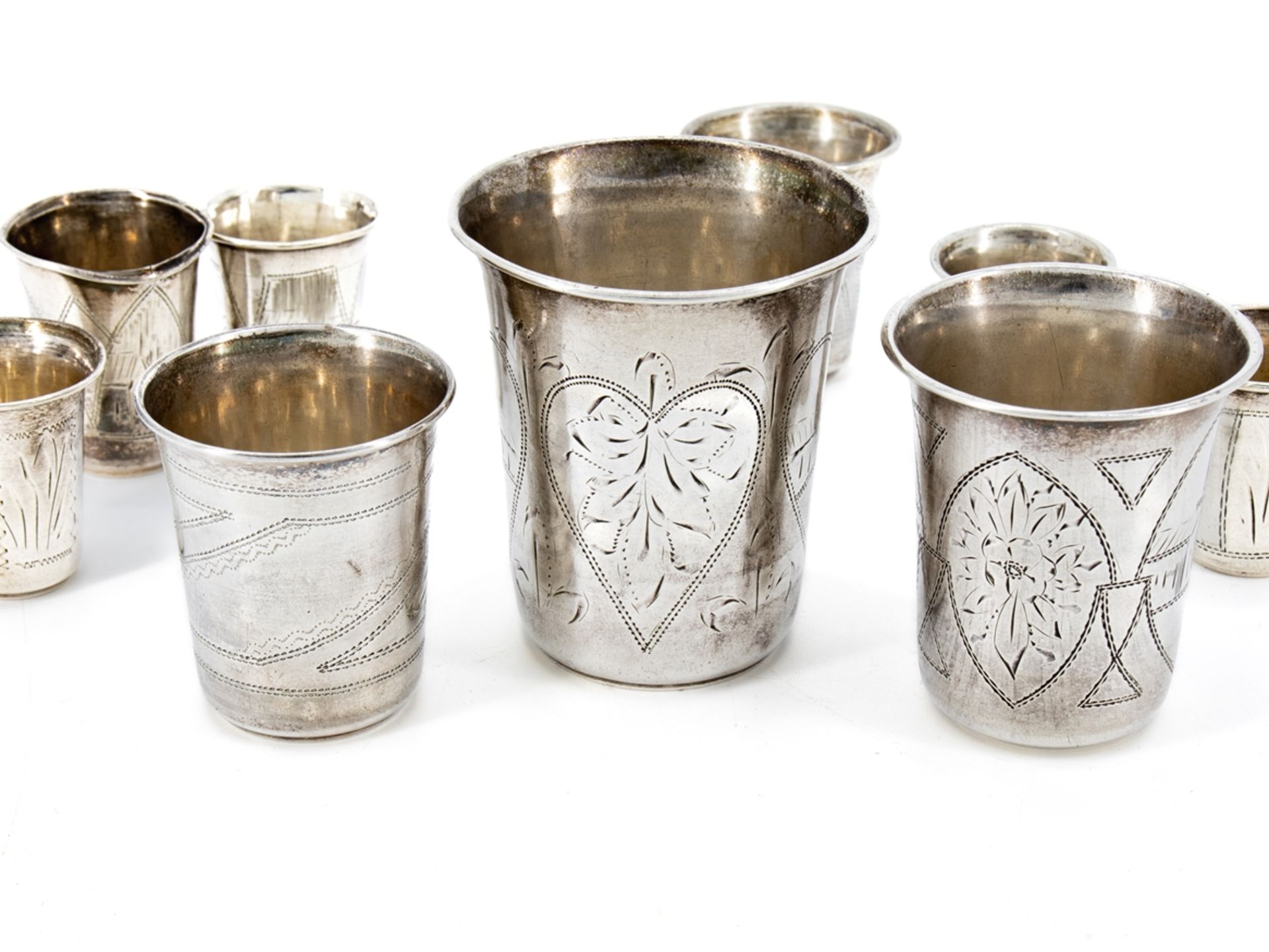 9 Silver cups, 84 Zolotniki, Russia, Baltic States c. 1900 - Image 2 of 10