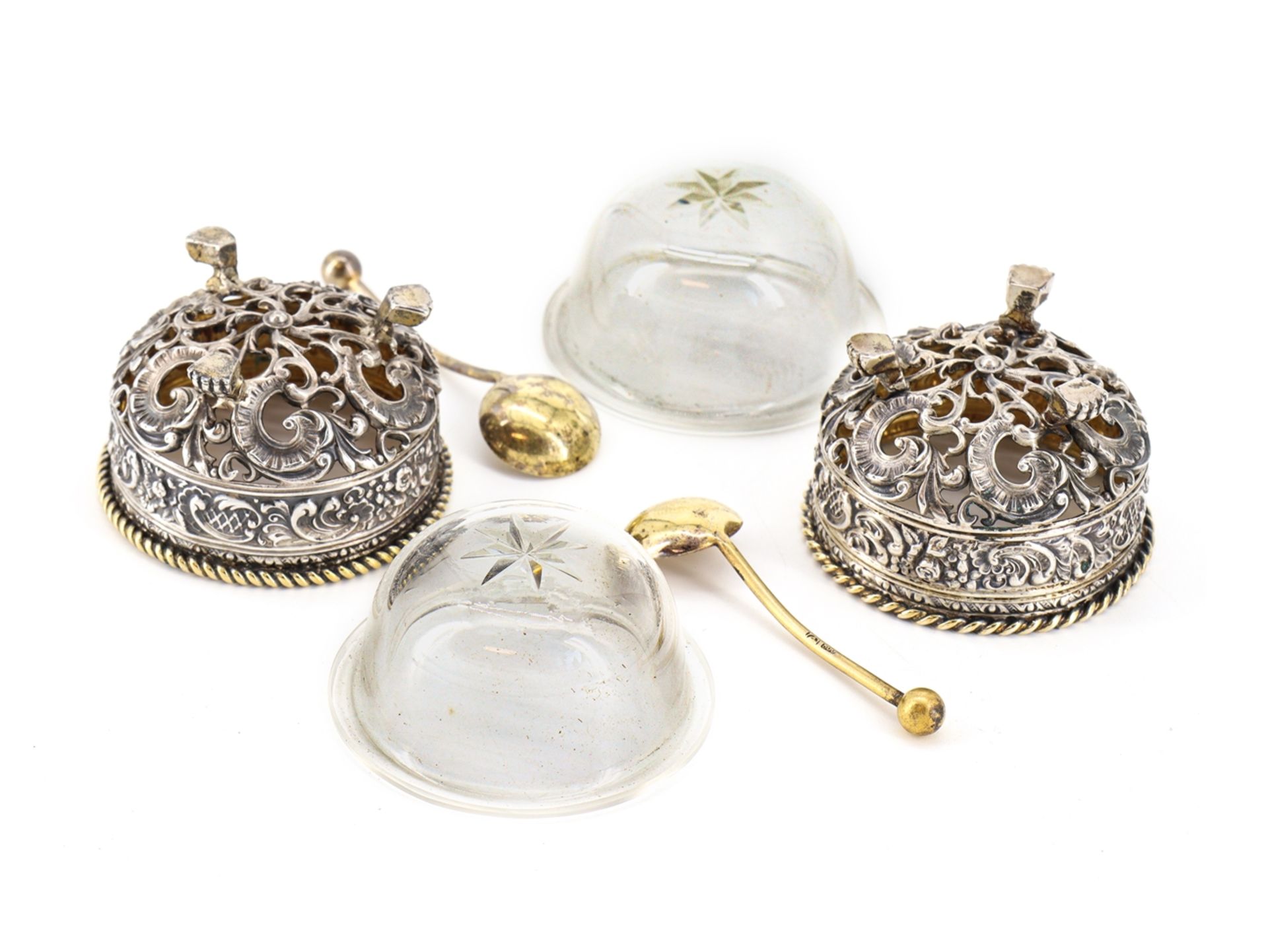 Spice vessels 800 silver, gilded, in case, around 1880 - Image 2 of 5